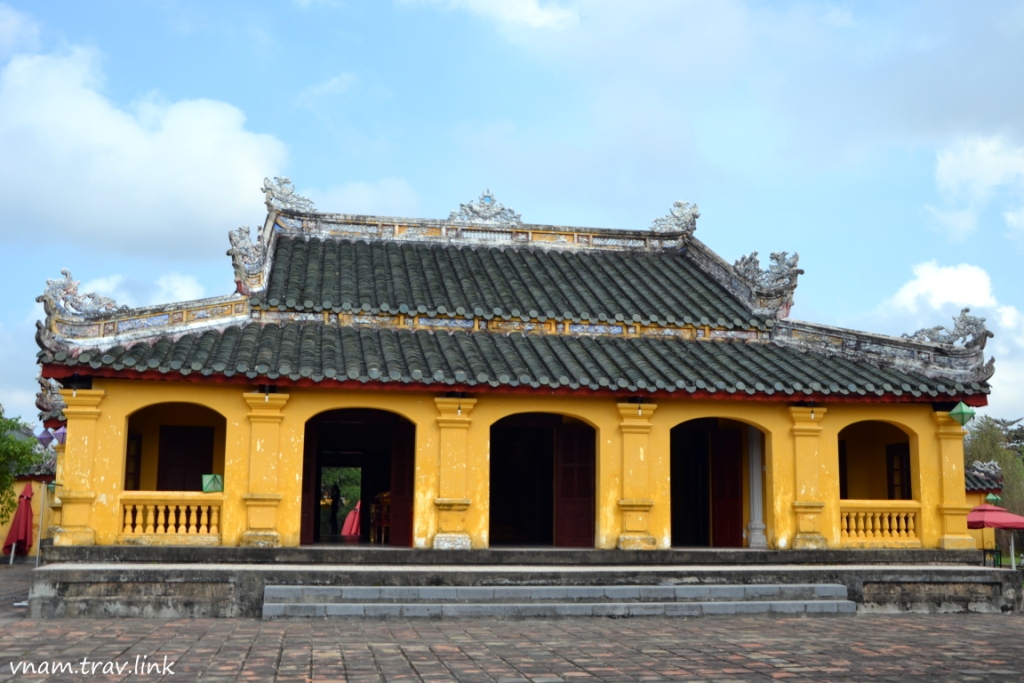 Город Хюэ (Вьетнам) императорский комплекс фото